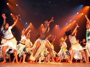 Uneal promove aula de Zumba nesta segunda