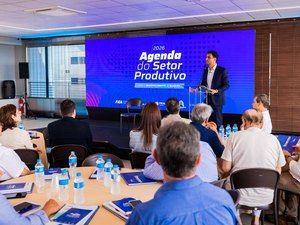 Na FIEA, JHC defende escolas técnicas e maior uso do gás em Alagoas