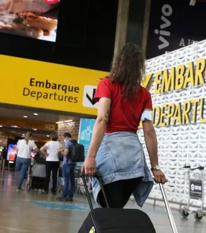 Voa Brasil: ministro diz que seria 'insano' passagens aéreas por R$ 200