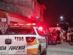 Mulher é morta a facadas pelo ex-marido ao ser chamada para tratar sobre divórcio