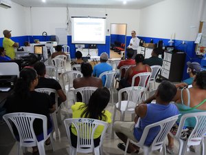 FPI orienta pescadores em Piaçabuçu sobre período de defeso no Velho Chico