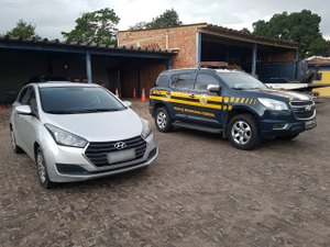 Homem aluga carro em locadora mas não devolve e acaba preso pela PRF no Agreste