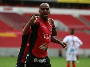 Com Nena em Manaus e alagoanos na Paraíba, acompanhe o mercado da bola