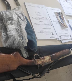 Polícia Civil prende mulher por posse ilegal de arma de fogo em Estrela de Alagoas