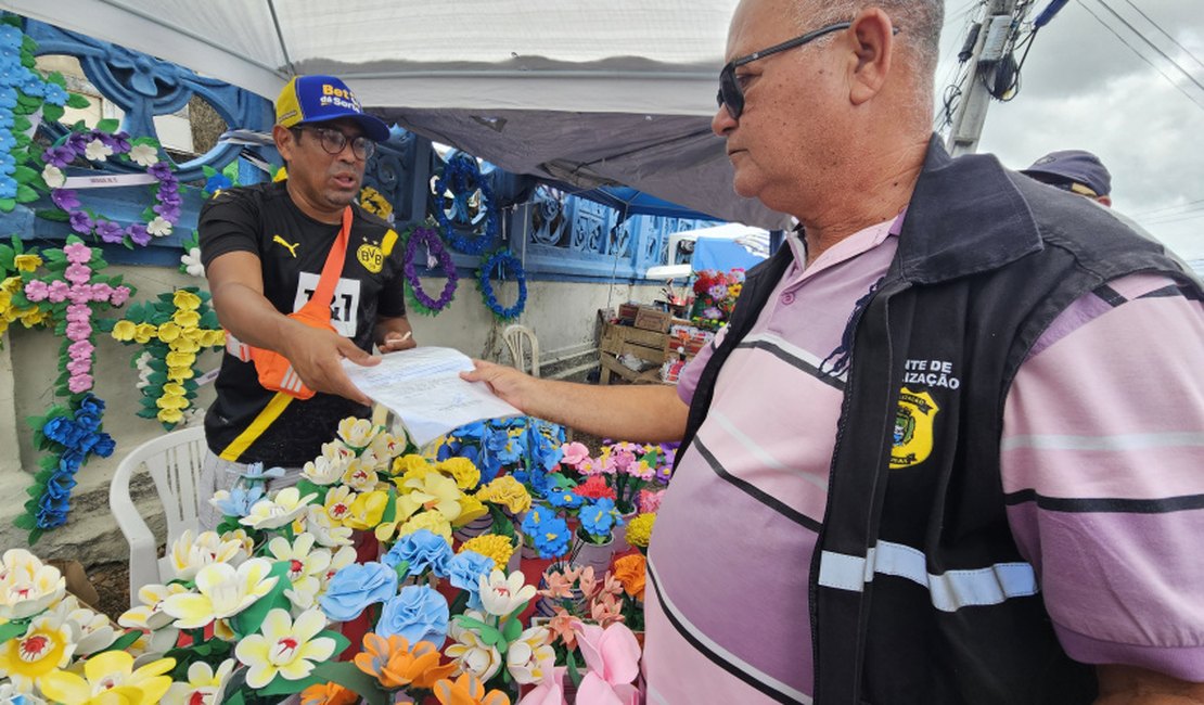 Segurança Cidadã fiscaliza ambulantes durante feriado de Finados