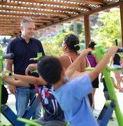 Renan Filho propõe centros regionais para atendimento a crianças com autismo e mães atípicas em AL