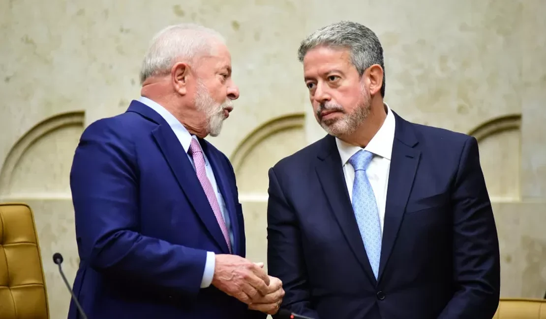 Lula deve presentear Lira com ministério em 2025 a fim de viabilizar o alagoano para o Senado em 2026