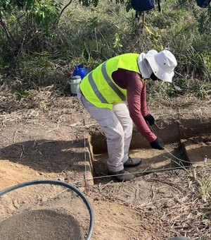 Trabalhadores descobrem sítio arqueológico com centenas de peças na AL-102, em Maceió