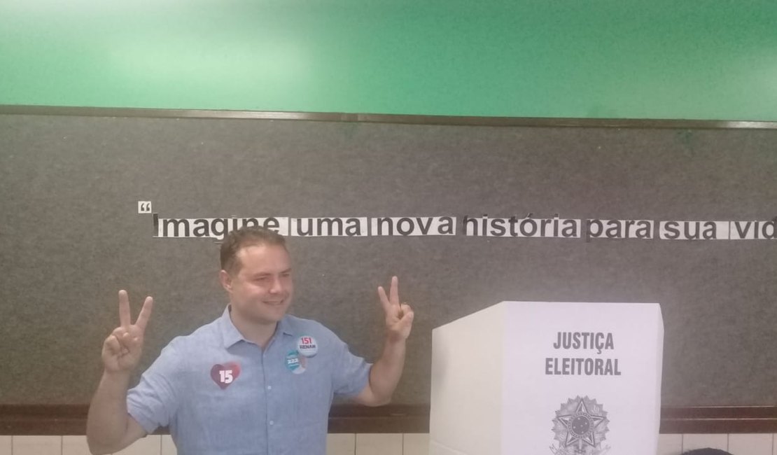 [Vídeo] Renan Filho vota e fala com a imprensa sobre eleições 2018