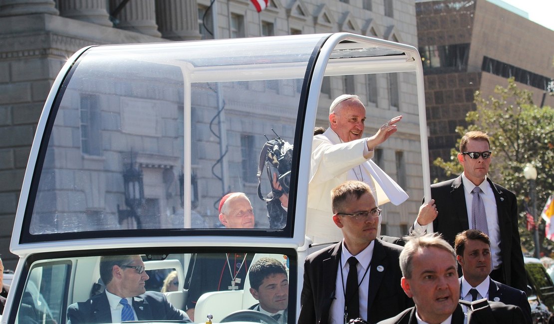 Papa Francisco revela ter sofrido tentativas de assassinato