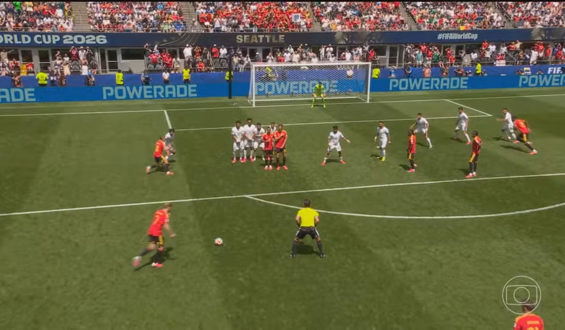 Bélgica leva susto do Egito, reage, mas só empata na estreia da Copa