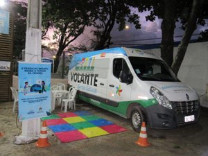Peti Volante e Abordagem Social realizam ação de combate ao trabalho infantil em Maceió