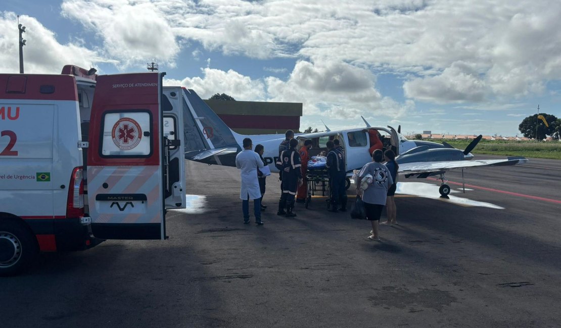 Paciente arapiraquense em estado neurológico grave é transferida para SP por meio de voo aeromédico