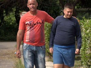 O drama das crianças que precisam ser vigiadas para não 'comer até morrer'