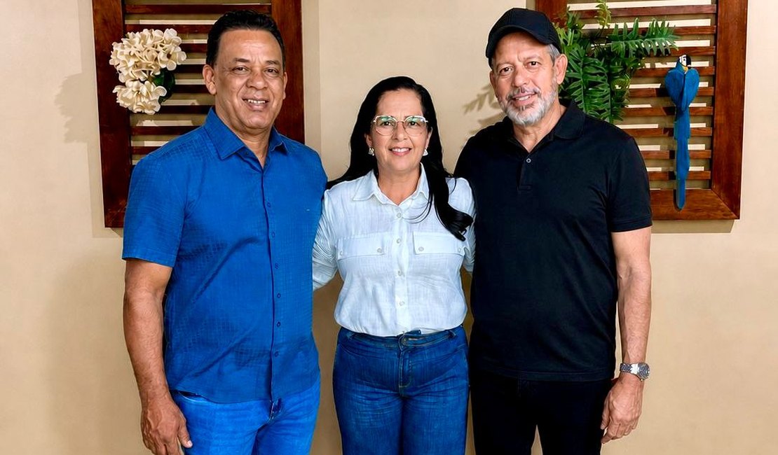 Edilza Alves recebe Arthur Lira em Lagoa da Canoa e confirma independência política e força de grupo