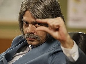 Bruno Mazzeo estreia como Professor Raimundo