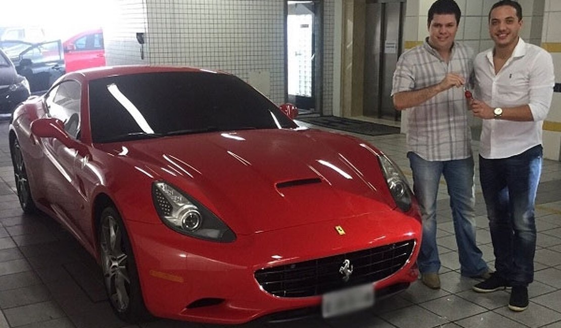 Sucesso no Forró, Wesley Safadão comprou uma Ferrari