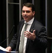 Procurador-geral da República pede que STF rejeite ação contra foro privilegiado de Flávio Bolsonaro