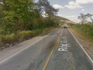 Duas pessoas ficam feridas em acidente na BR-101