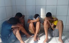 Jovens foram levados à Central de Flagrantes no bairro Pinheiro 