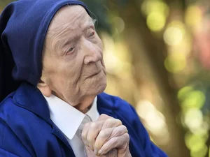 Irmã André, 'a pessoa mais velha do mundo', morre aos 118 anos
