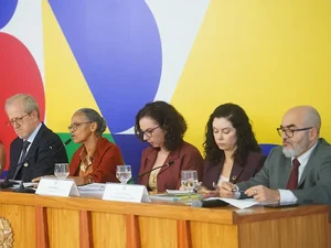 Governo lança Plano Clima com meta de reduzir emissões até 2035