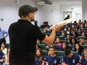 Aulão do Enem reúne 310 'feras' no auditório do Ifal Maragogi