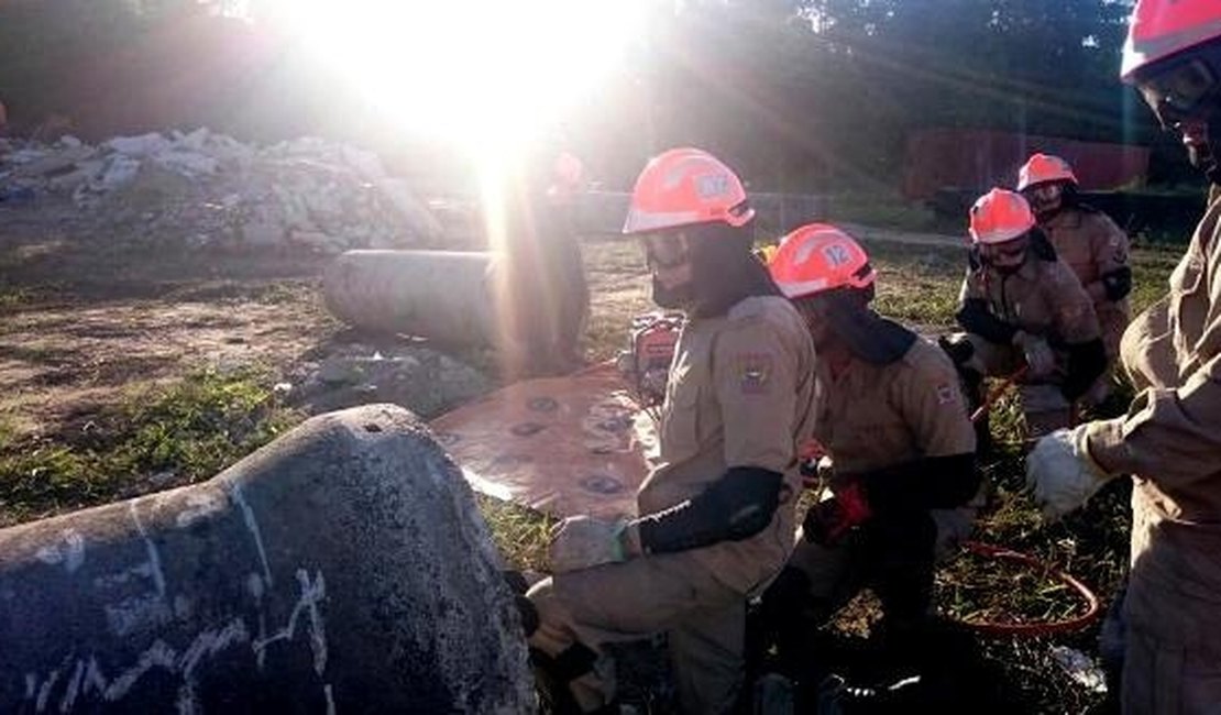 Oficiais do Corpo de Bombeiros participam de curso de resgate veicular