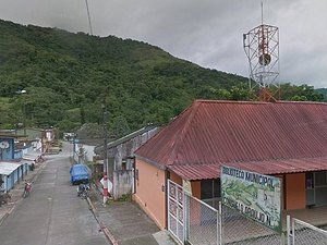 Prefeito de cidade impõe toque de recolher e proibi WhatsApp após invocação de espírito maligno