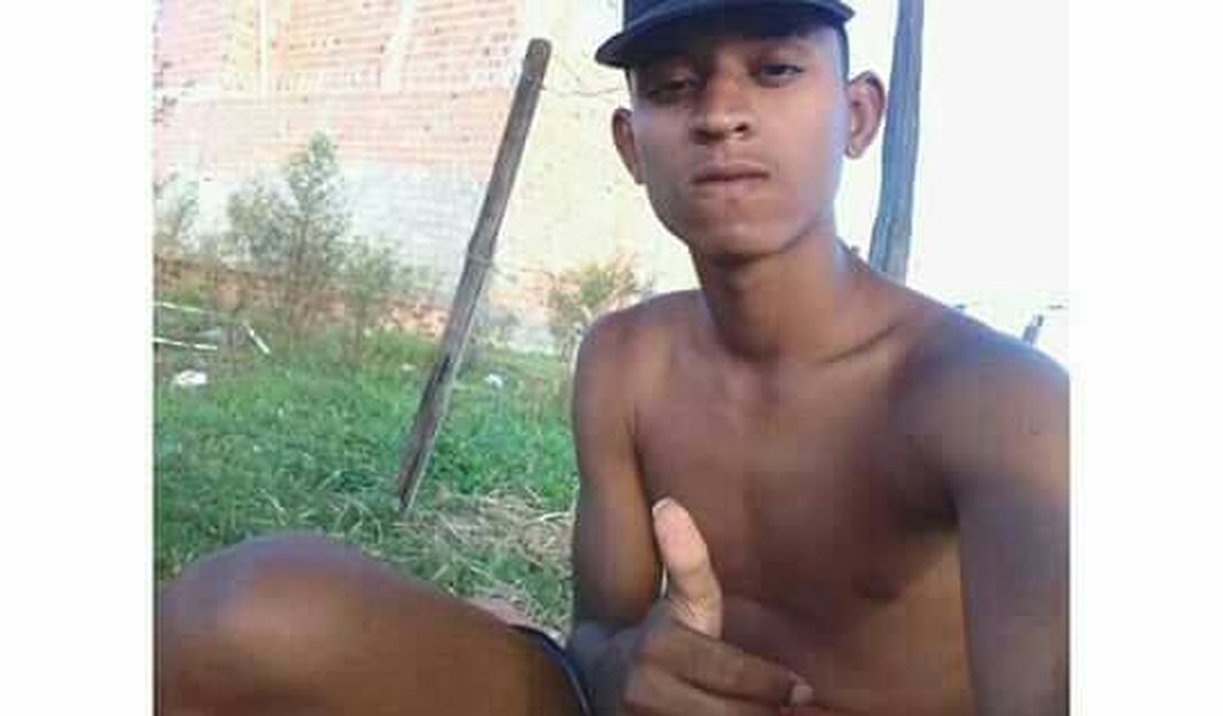 Mãe apela para encontrar filho adolescente desaparecido