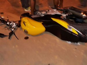 Manobra perigosa com moto provoca colisão em São Miguel dos Campos