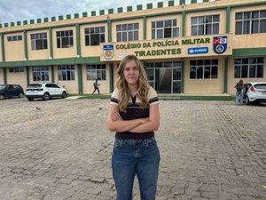 Cibele Moura celebra projeto que garante autonomia escolar na progressão parcial
