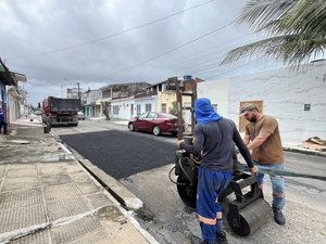 Operação Tapa-Buraco recupera 717 ruas de Maceió no primeiro trimestre de 2026