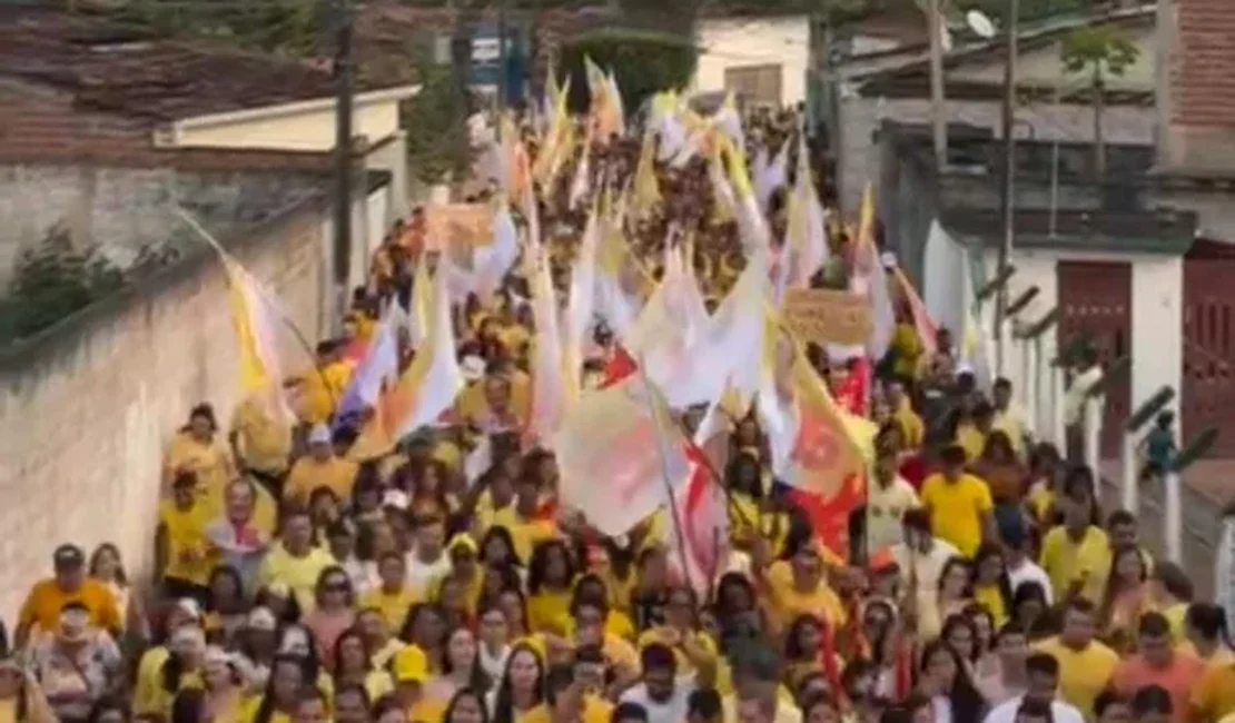 Caminhada histórica consagra campanha de candidato à Prefeitura de Junqueiro