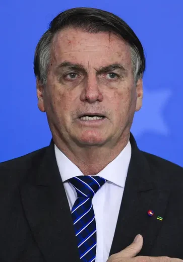 STF ouvirá Bolsonaro e outros 7 réus em ação penal sobre trama golpista