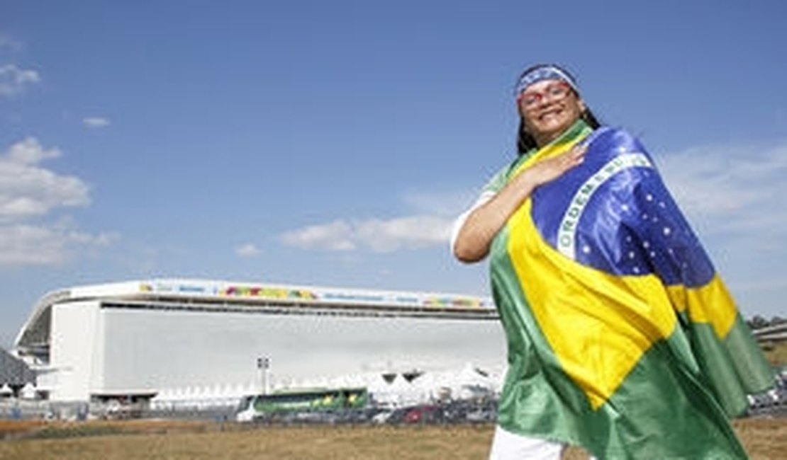 Hora de hexa! Filha de Barbosa espera lavar a alma e reza por Julio Cesar