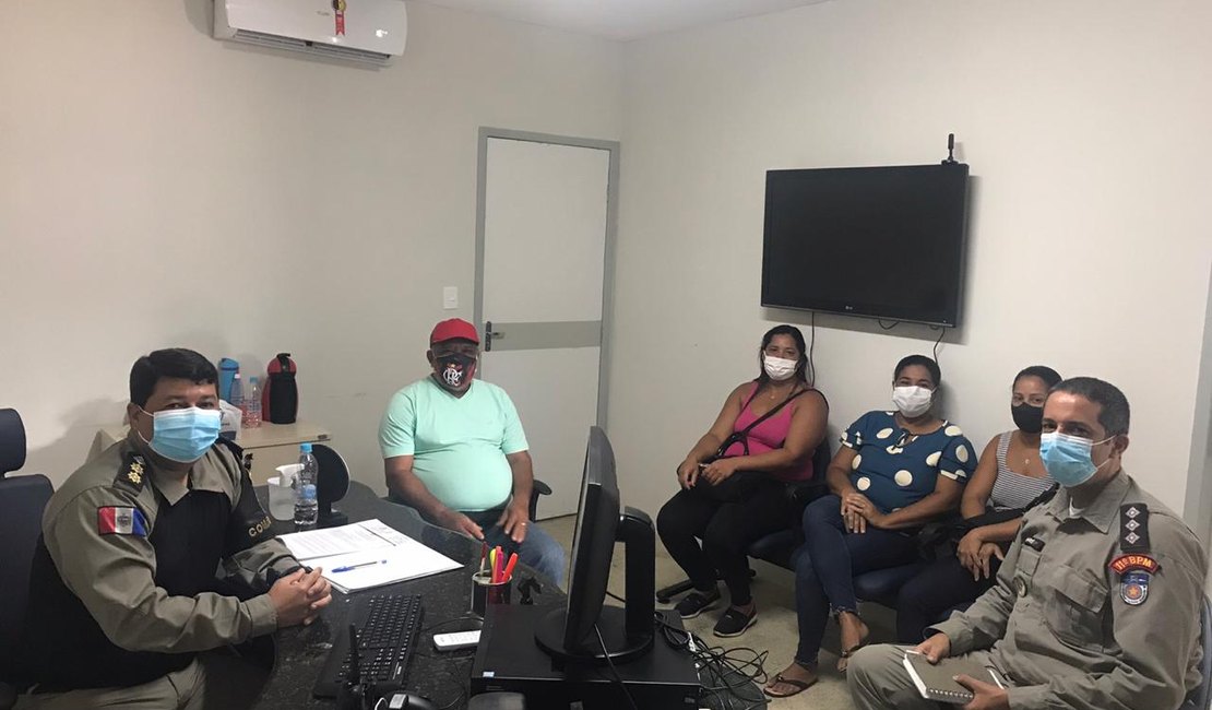 11º BPM reuniu-se com representantes dos comerciantes da Prainha de Penedo para discutir estratégias de melhorias na segurança local