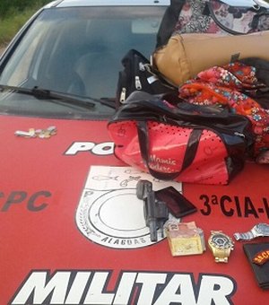 Acusado de cometer assaltos é preso com vários objetos roubados no Litoral Norte