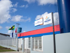 Prefeito JHC entrega creche no Vergel do Lago nesta sexta-feira (15)