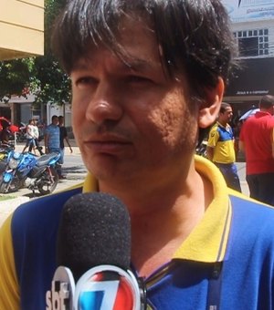 Arapiraquense James Magalhães participa, em Brasília, de mobilizações contra privatização dos correios
