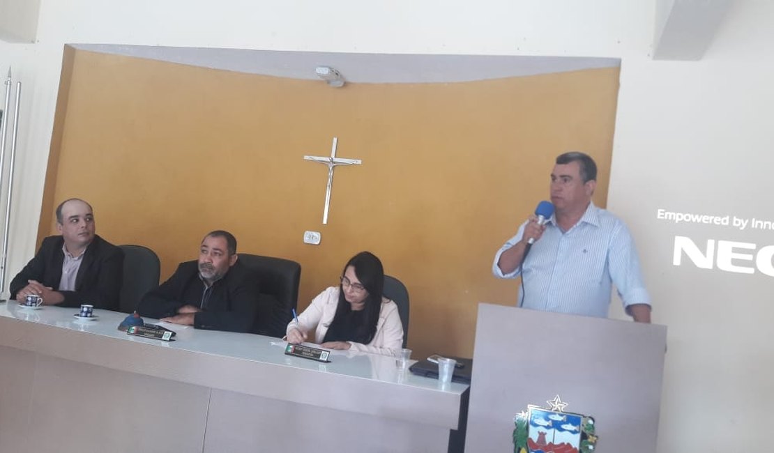 Prefeitura de Jacuípe oferta aumento de 5% aos servidores da educação