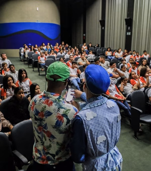 Prefeitura de Penedo conscientiza estudantes sobre benefícios da vacinação e problemas causados por fake news