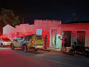 Homicídio a tiros assusta moradores no centro de Palmeira dos Índios às vésperas do Festival de Inverno