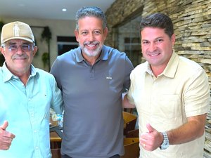 Arthur Lira avança no Agreste e recebe em Igaci o apoio do prefeito Petrúcio Barbosa e do ex-prefeito Toinho Barbosa