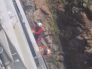 Homem cai de ponte entre Paulo Afonso e Delmiro Gouveia e é resgatado com vida pelos bombeiros
