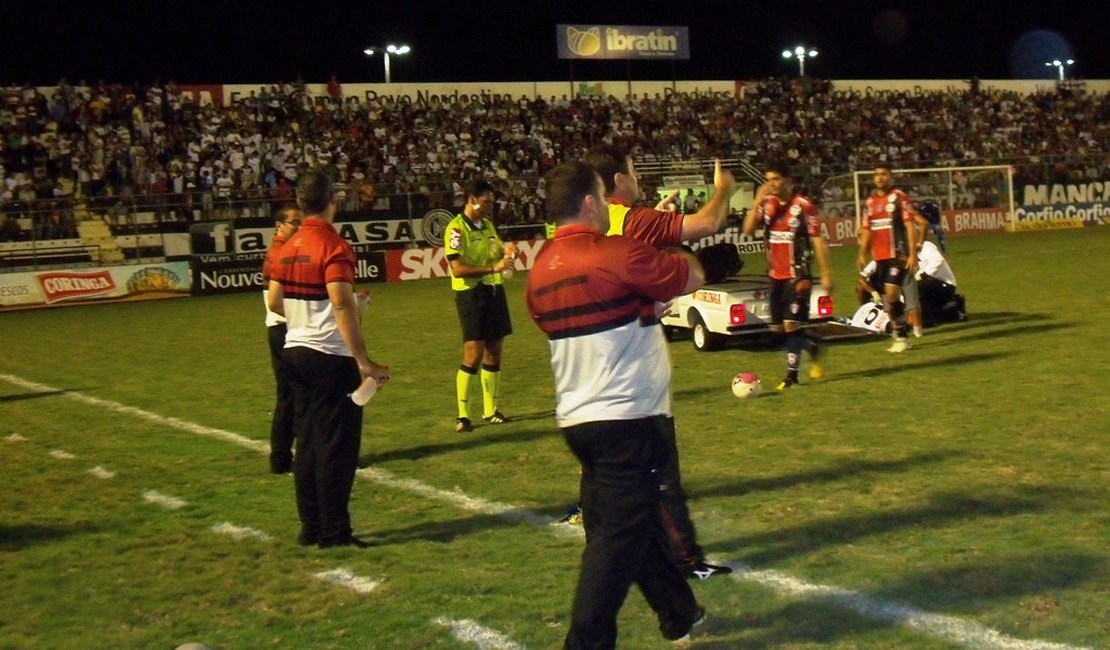 Com gol de Lúcio Maranhão, ASA vence o Joinville em casa