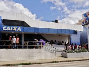 Vereadora tem celular roubado em agência bancária de Palmeira dos Índios