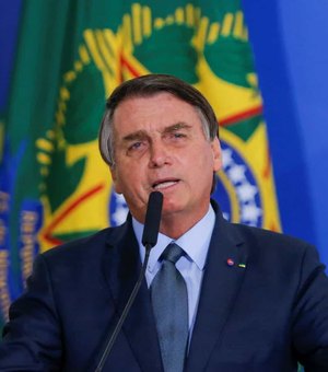 Na 2ª metade do mandato, Bolsonaro planeja fidelizar centrão e gastar mais