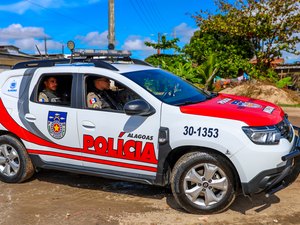 Homens são presos durante ações da Polícia Militar em Maceió