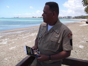 Sargento lança livro sobre segurança pública brasileira